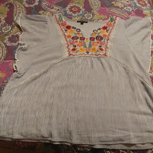 Signature Studio top,size L, pinstripes - Picture 8 of 8